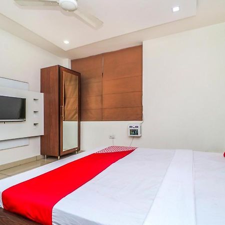 Hotel Sartaj Ludhiana Exterior photo